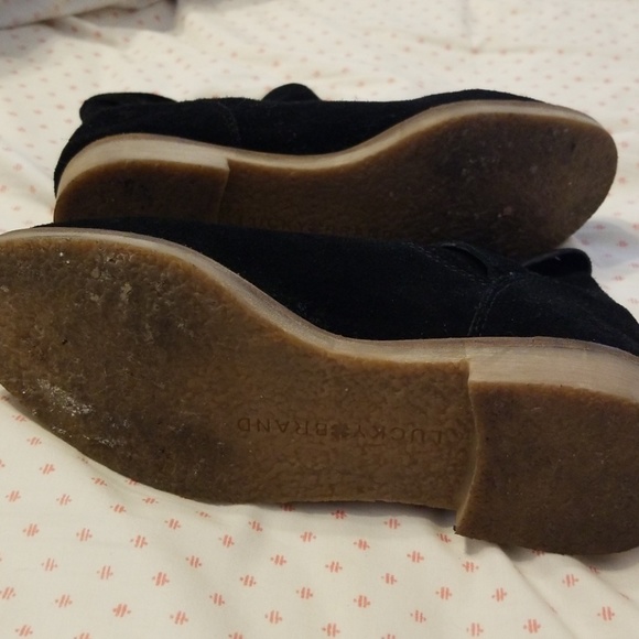 Lucky brand black suede booties.  Size 5 5 EUC - Picture 4 of 5